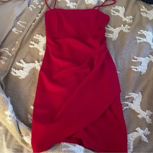 Pretty red dress! Tight and makes you look amazing! Good for date nights!